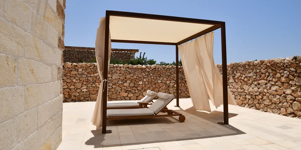 Tende verticali su pergola